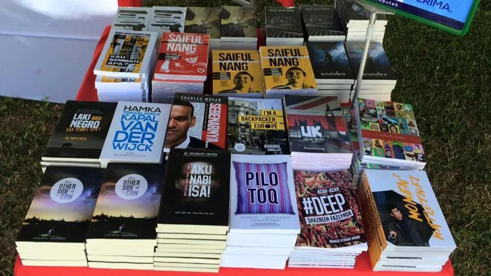 Puisi Itu Hanya Dua Baris ...